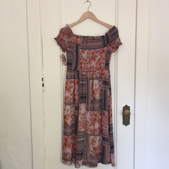 Off the shoulder boho dress - Picture 2 of 6